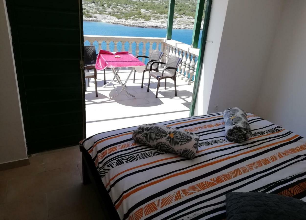 Poseidon Holiday Guesthouse Zirje Exterior photo